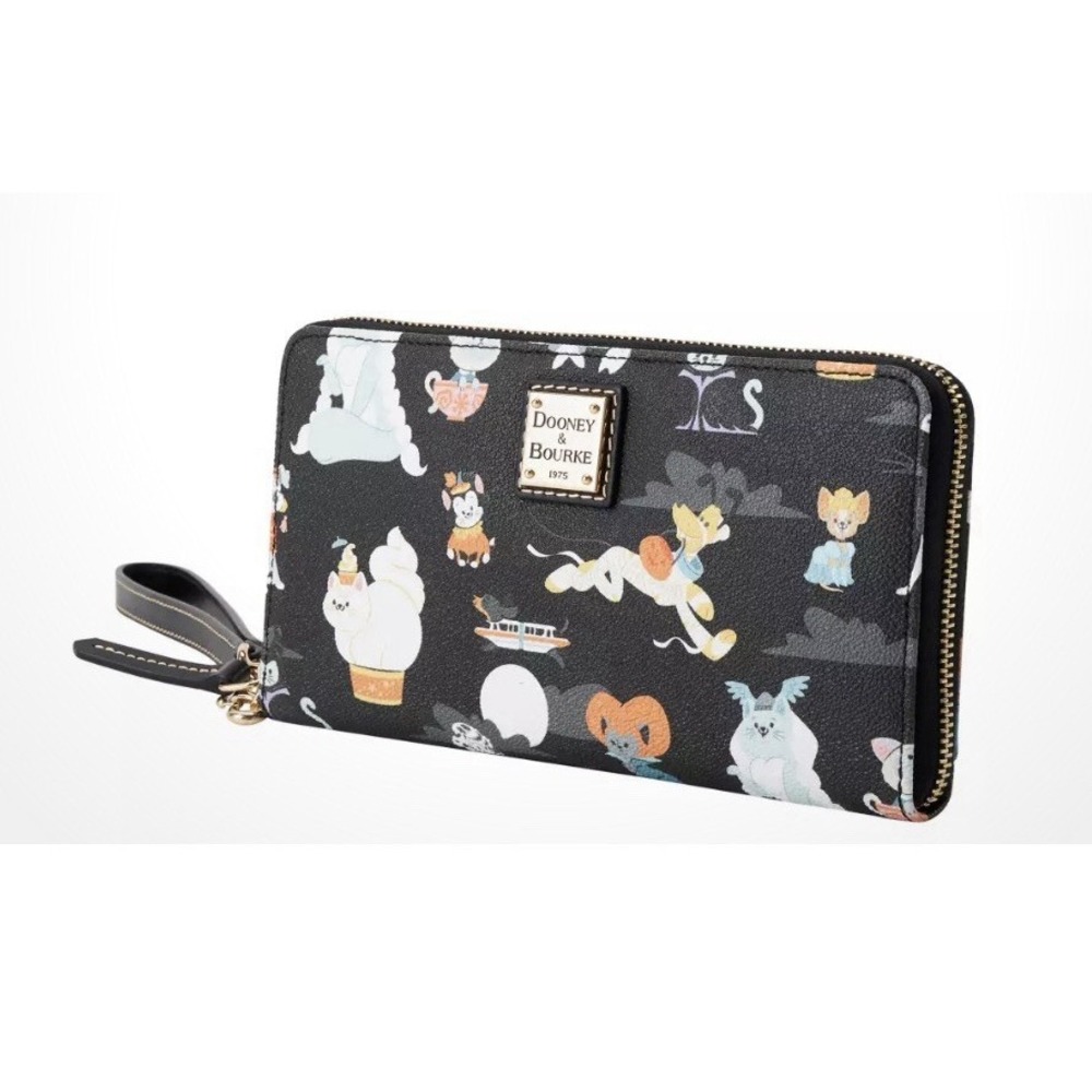 Disney Parks Dooney & Bourke Halloween 2026 Cats And Dogs Wristlet Wallet NEW!